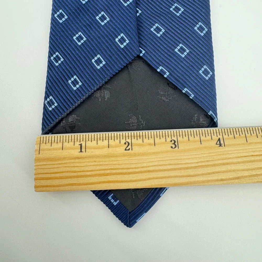 Brooks Brothers sophisticated necktie